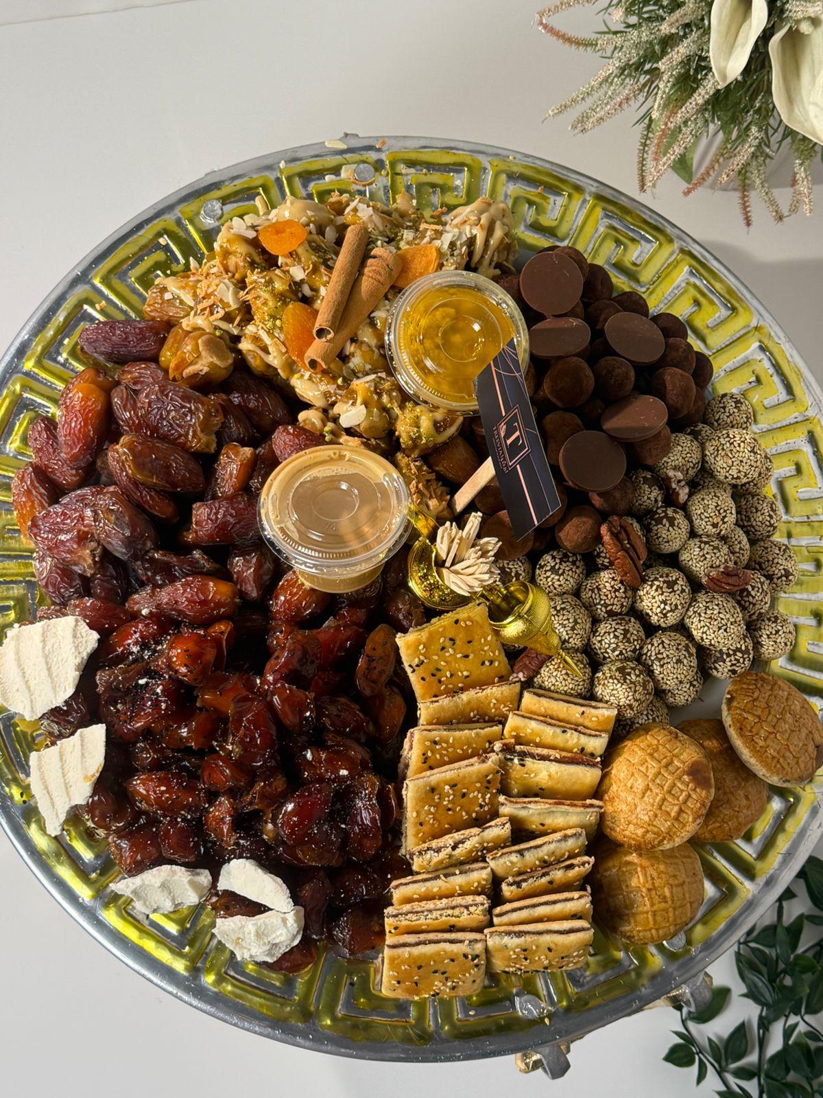 صينبه التمور الملكية وسط