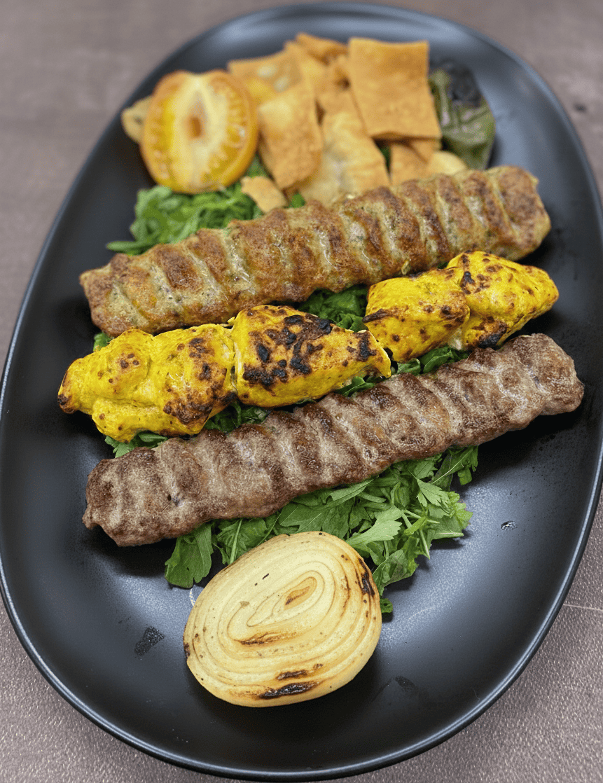 thulth kilu mashawi miks ثلث كيلو مشاوي مكس (دجاج + لحم )