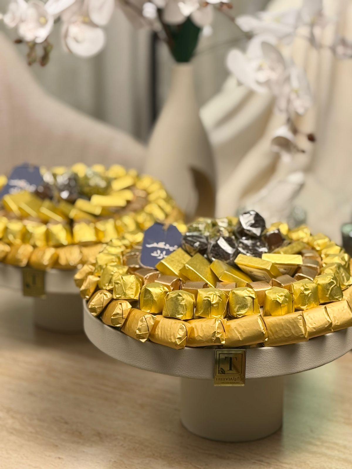 صينية شوكلاته جلد بقاعده