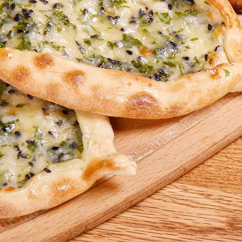 زعتر بالجبن دائري