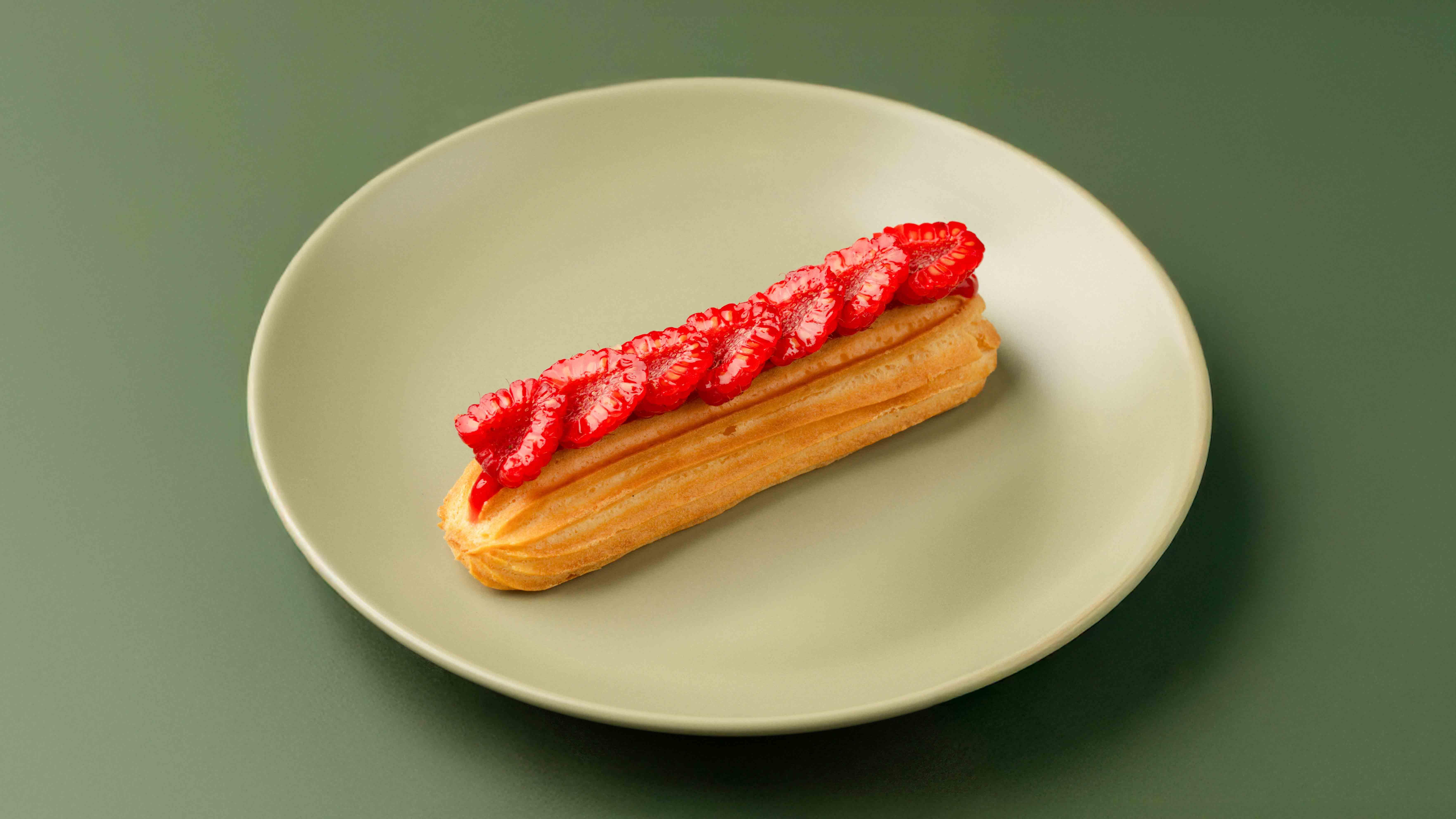 اكلير التوت