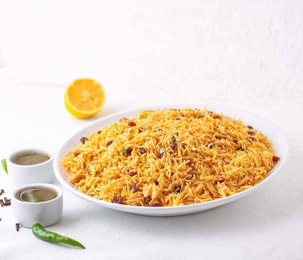 رز بخاري ابيض او احمر