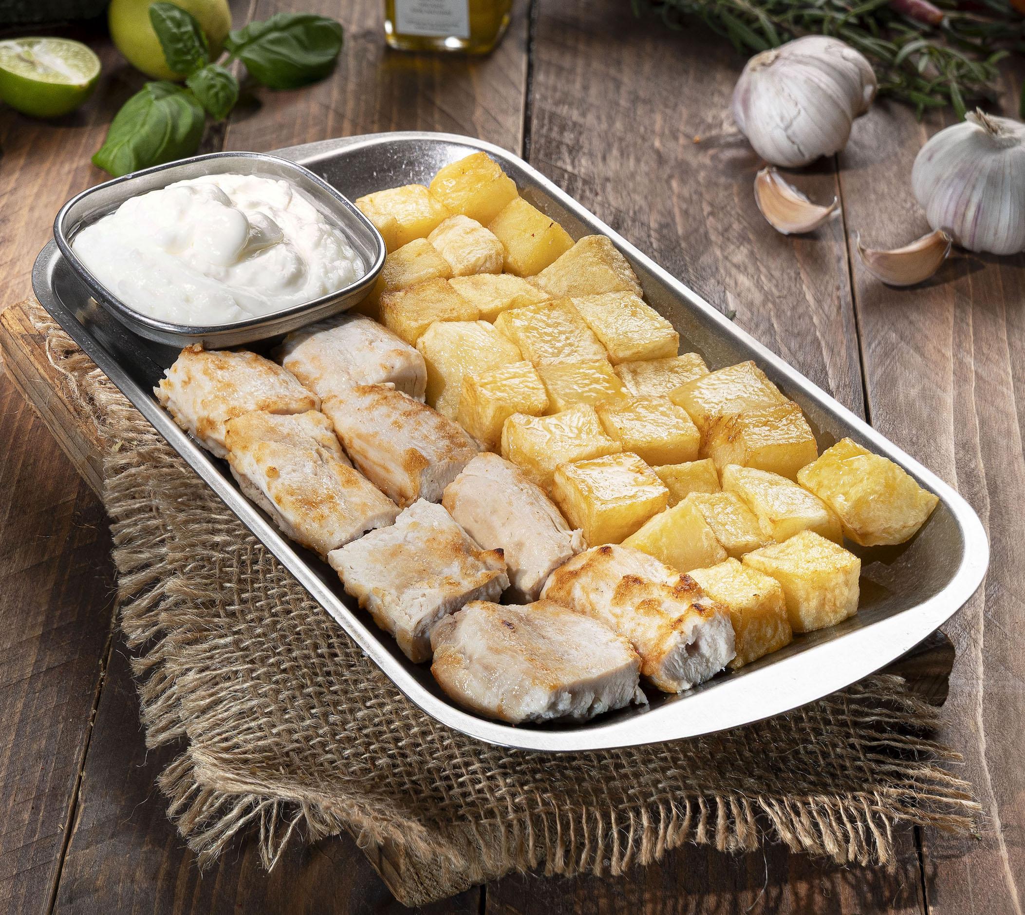 شيش طاووق ابيض