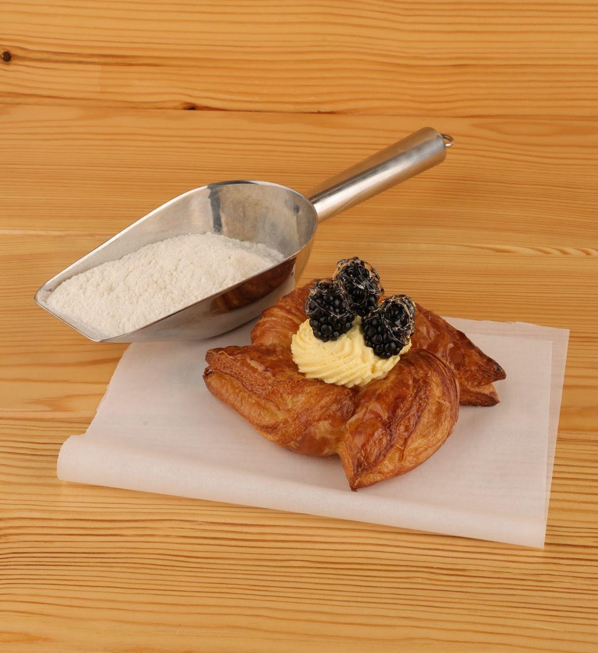 دانيش التوت الأسود.