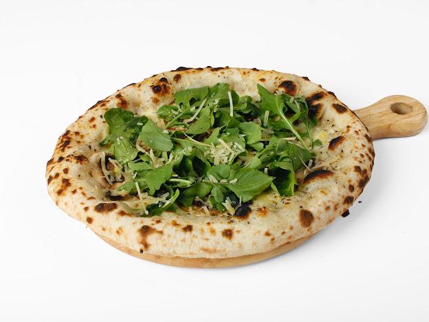 بيتزا ترافل