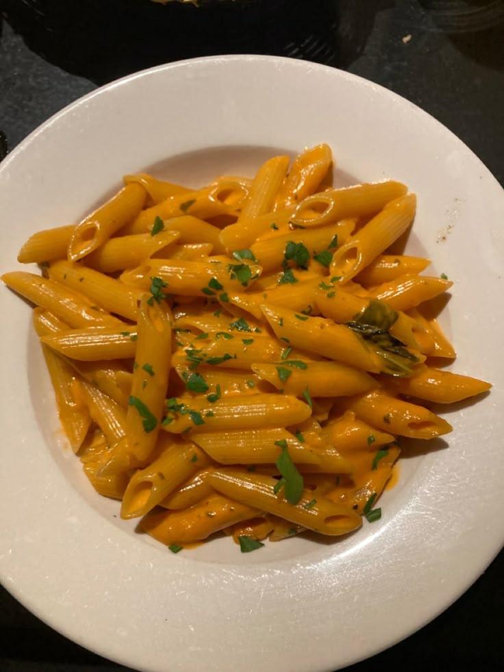 بينك تشيكن باستا