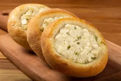 فطائر جبن أبيض