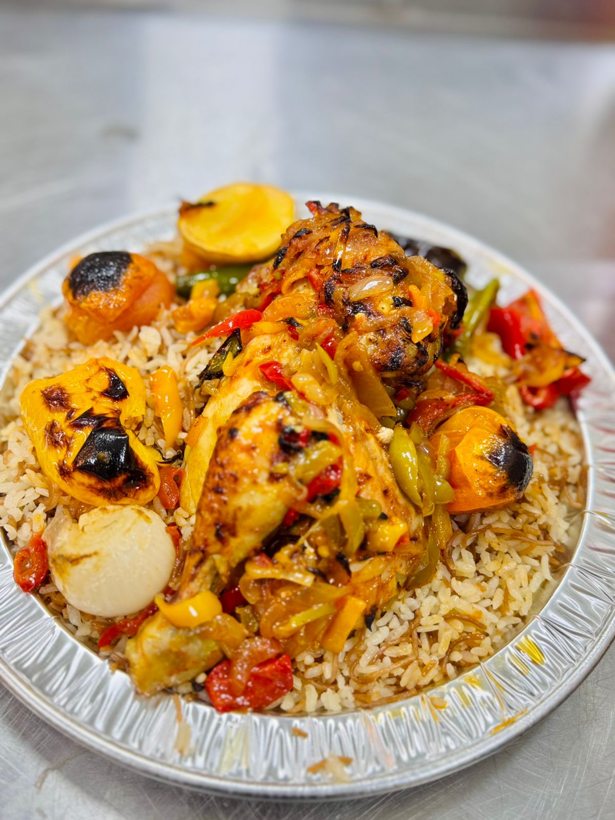 نصف حبة دجاج محمر فرن + نفر رز (1)