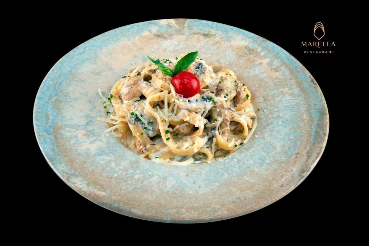 باستا الفريدو الدجاج