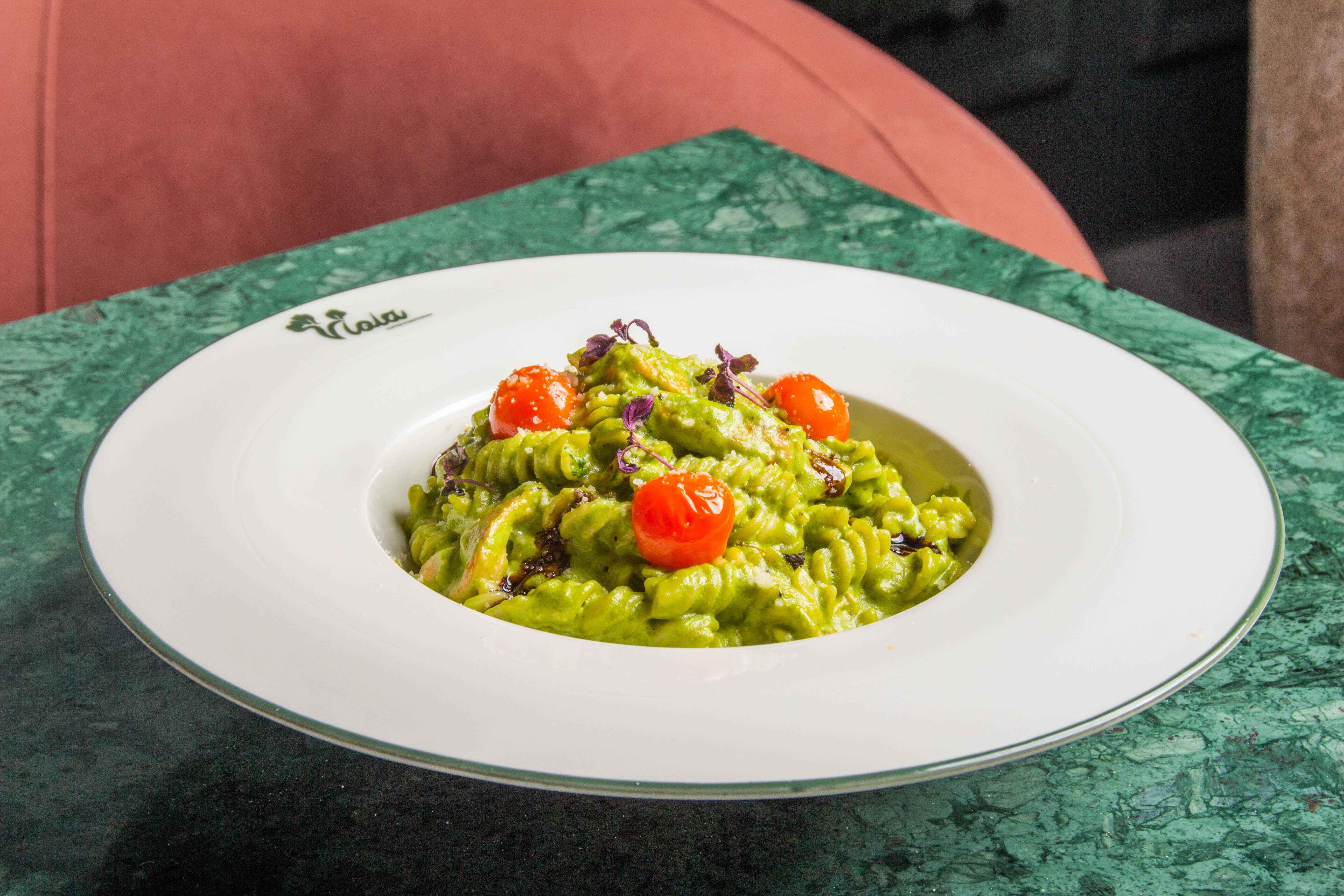 باستا الآ بيزل PASTA ALA BASILICO