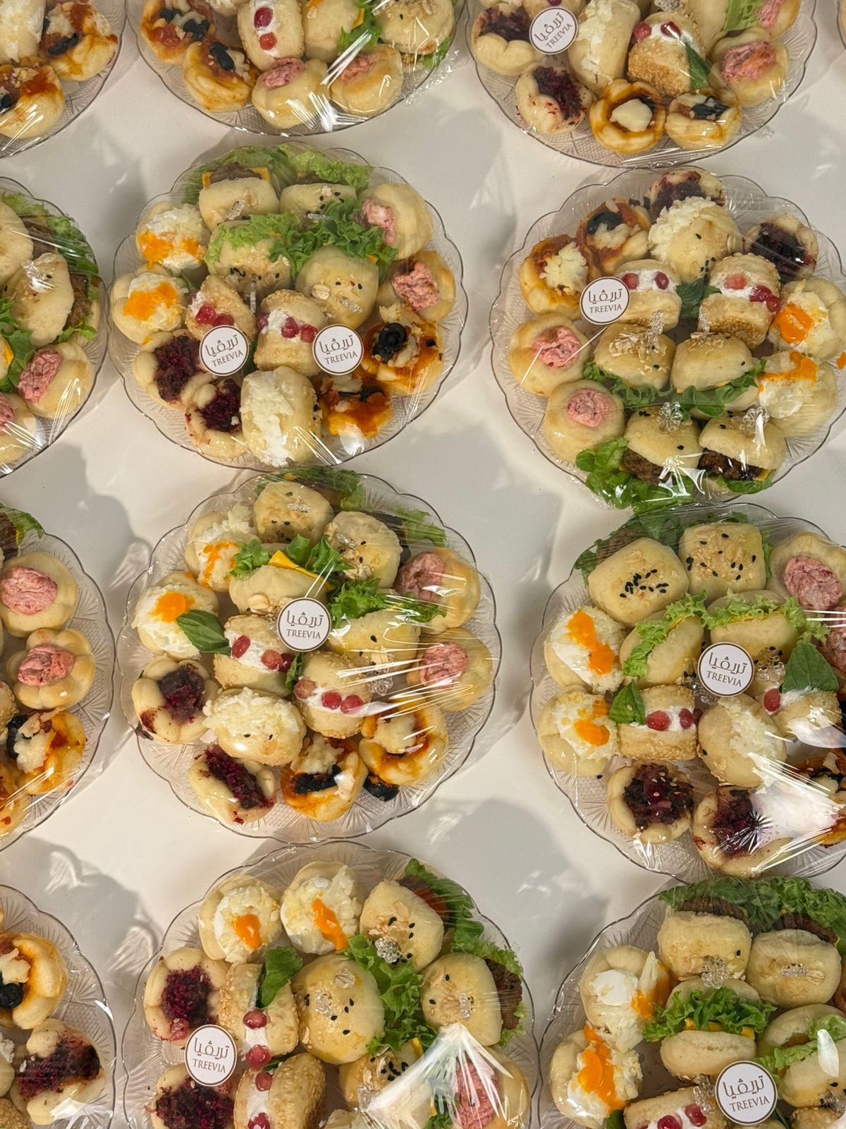 ضيافه طاولات معجنات