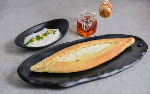 فطيرة لبنة عسل