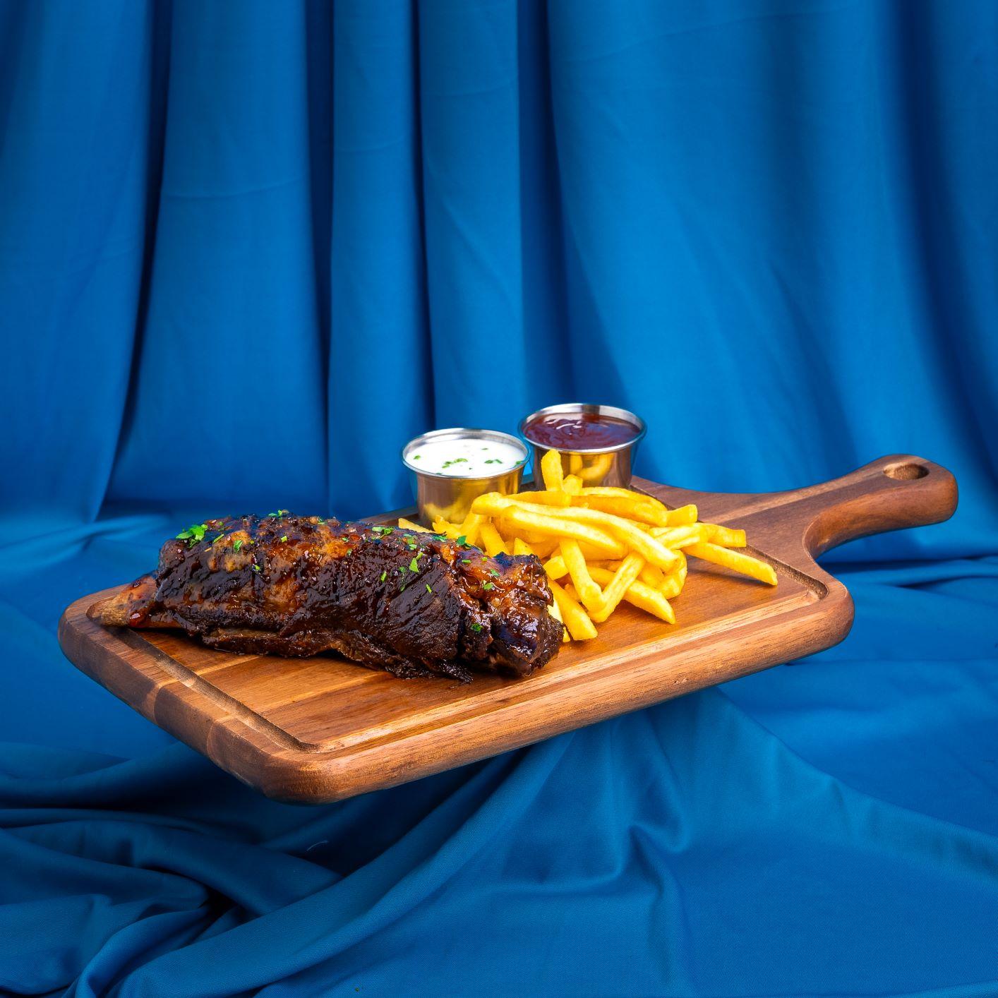 المنتج الثالث