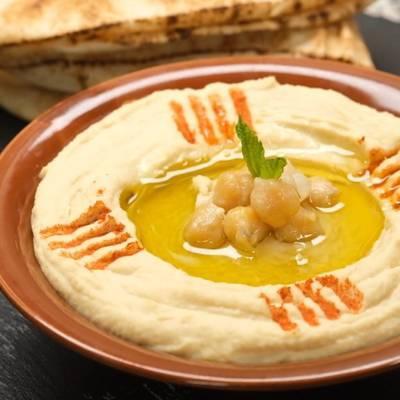 حمص بالطحينة