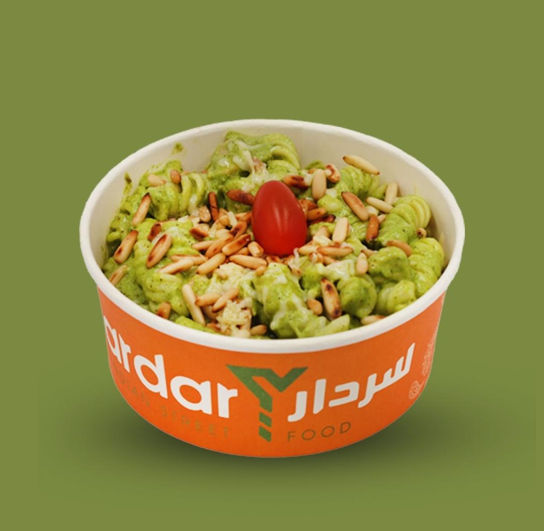 مكرونة دجاج بيستو