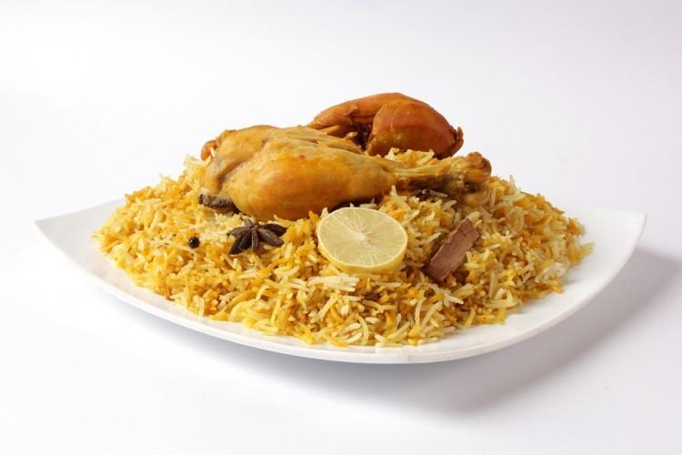 نصف مدفون رز بشاور مثلوثه