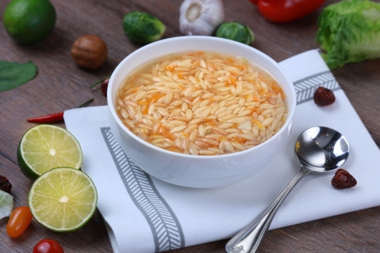 شوربة لسان العصفور