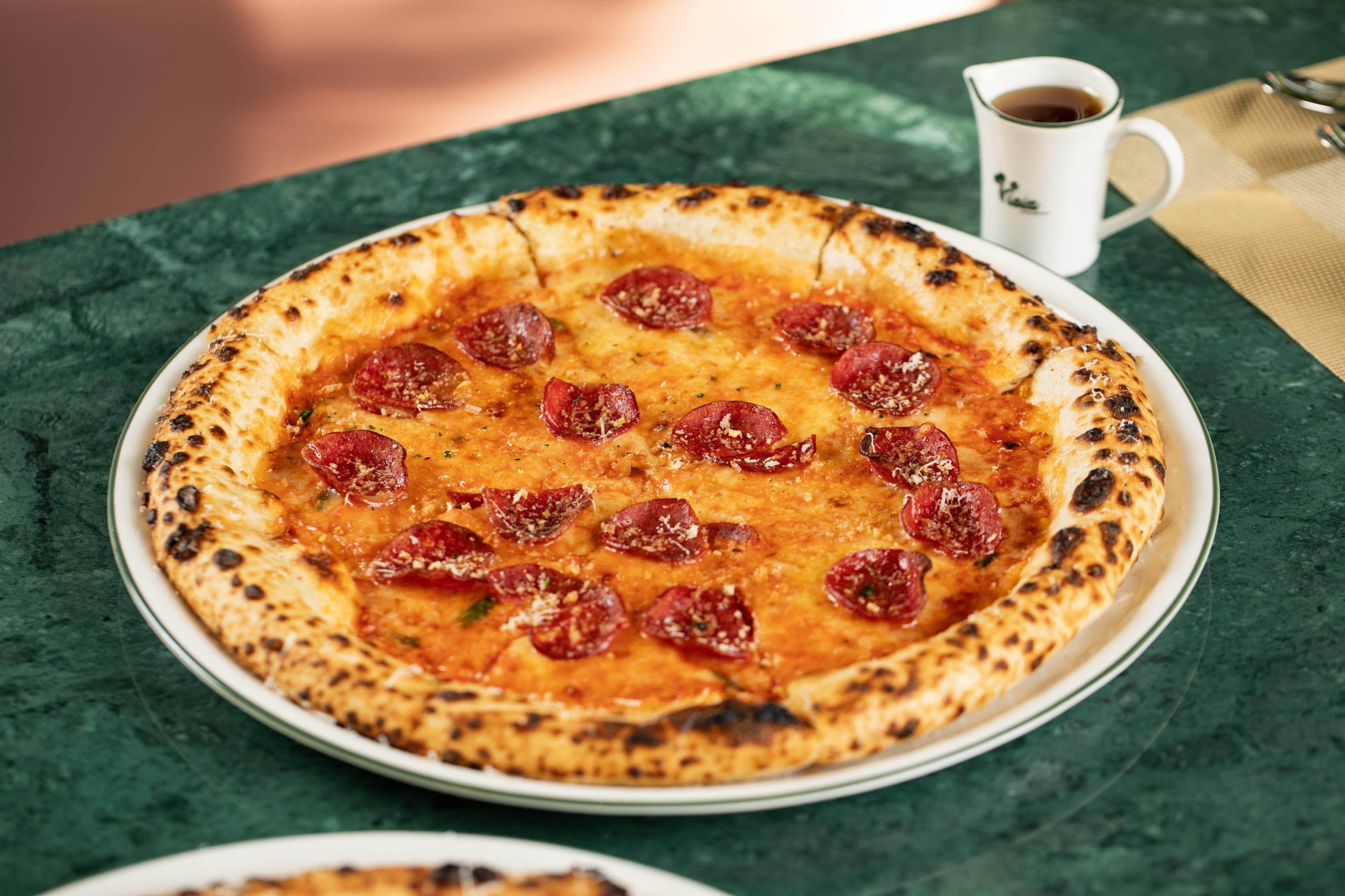 بيبروني بيتزا Pepperoni pizza