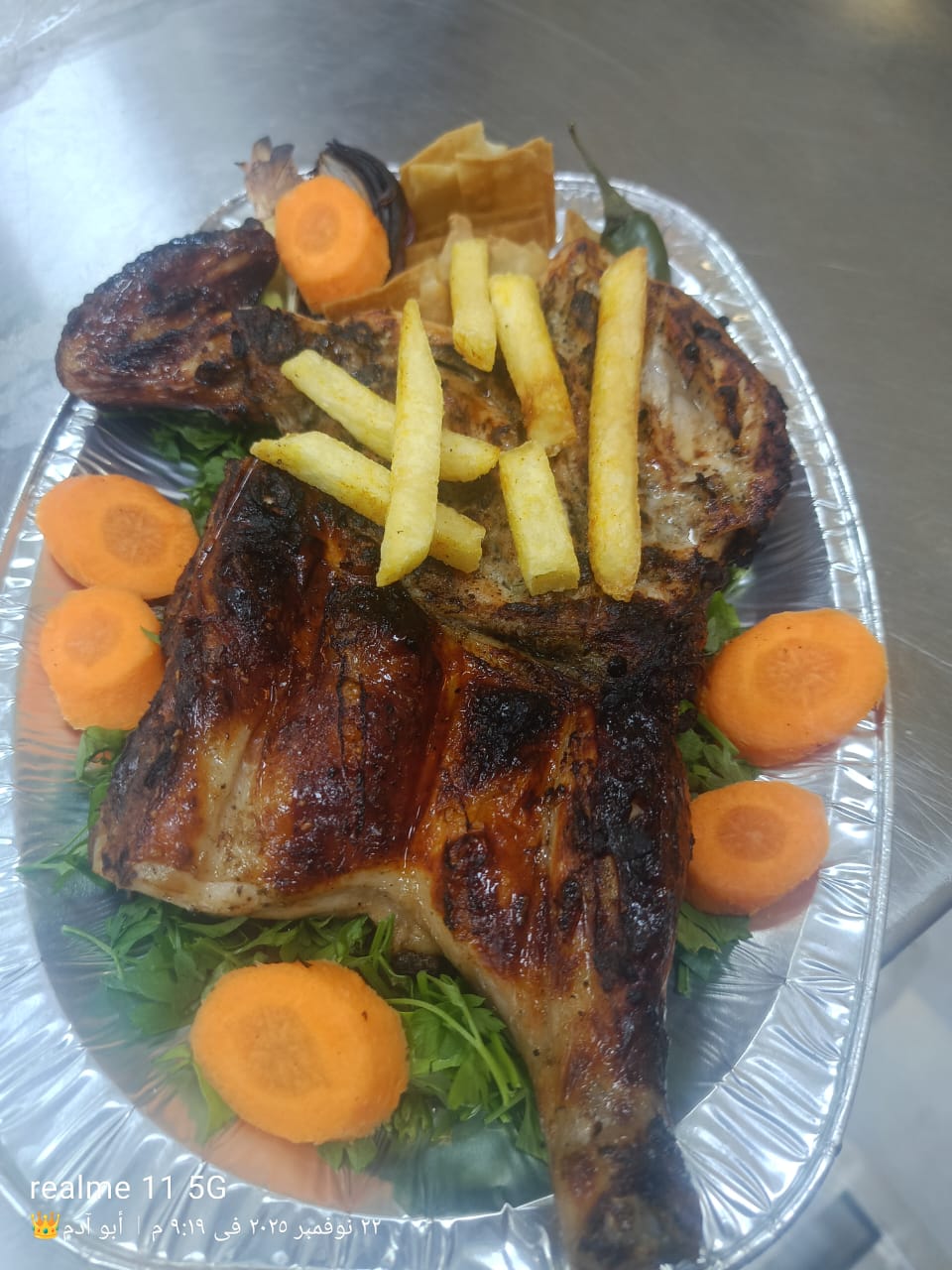 نصف دجاجة مشوي على الفحم  بدون رز سادة