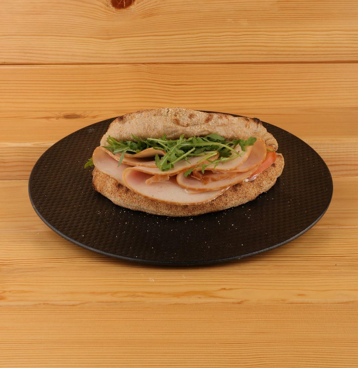 كالزوني الديك الرومي