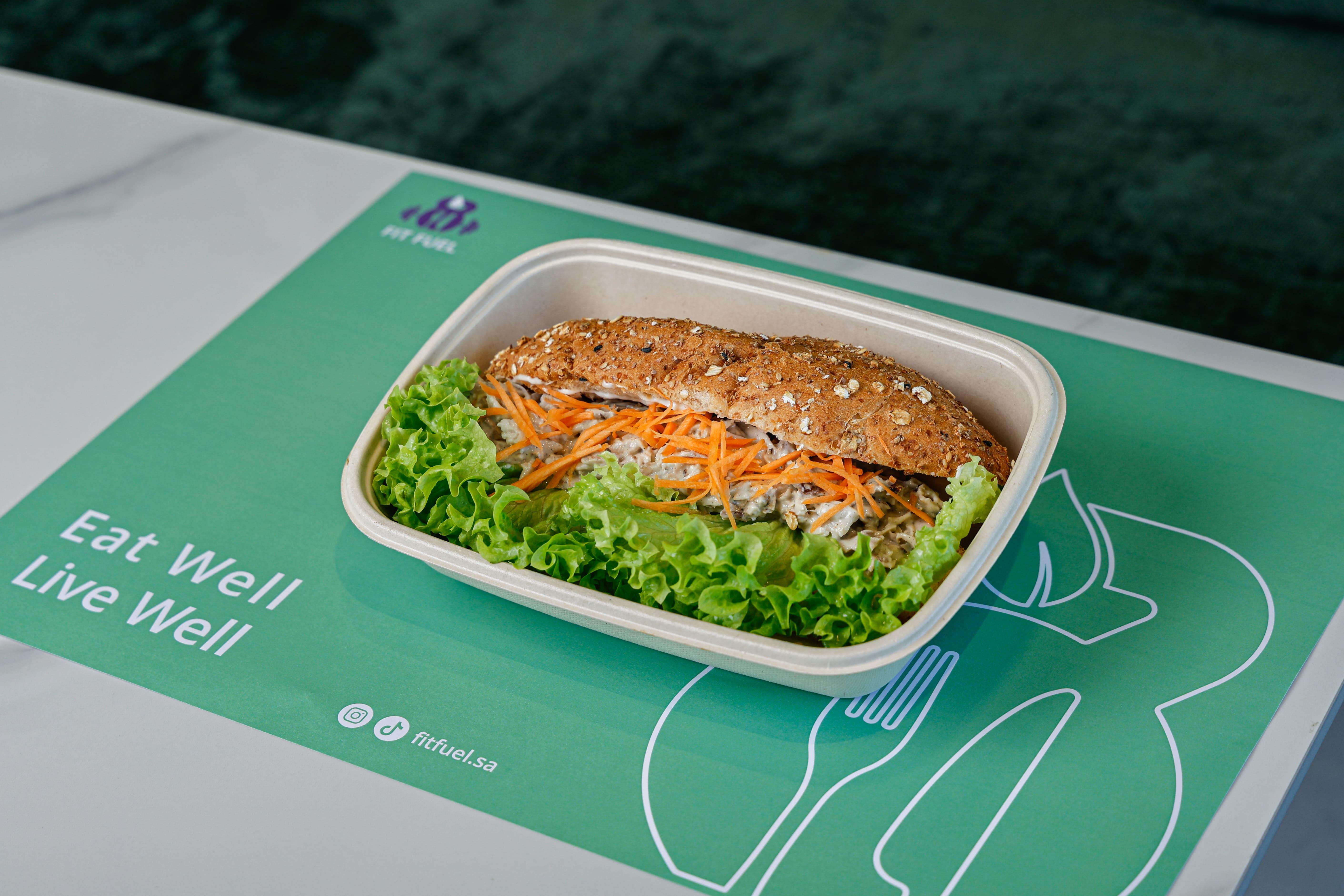 ساندوتش سيزرCaesar Sandwich