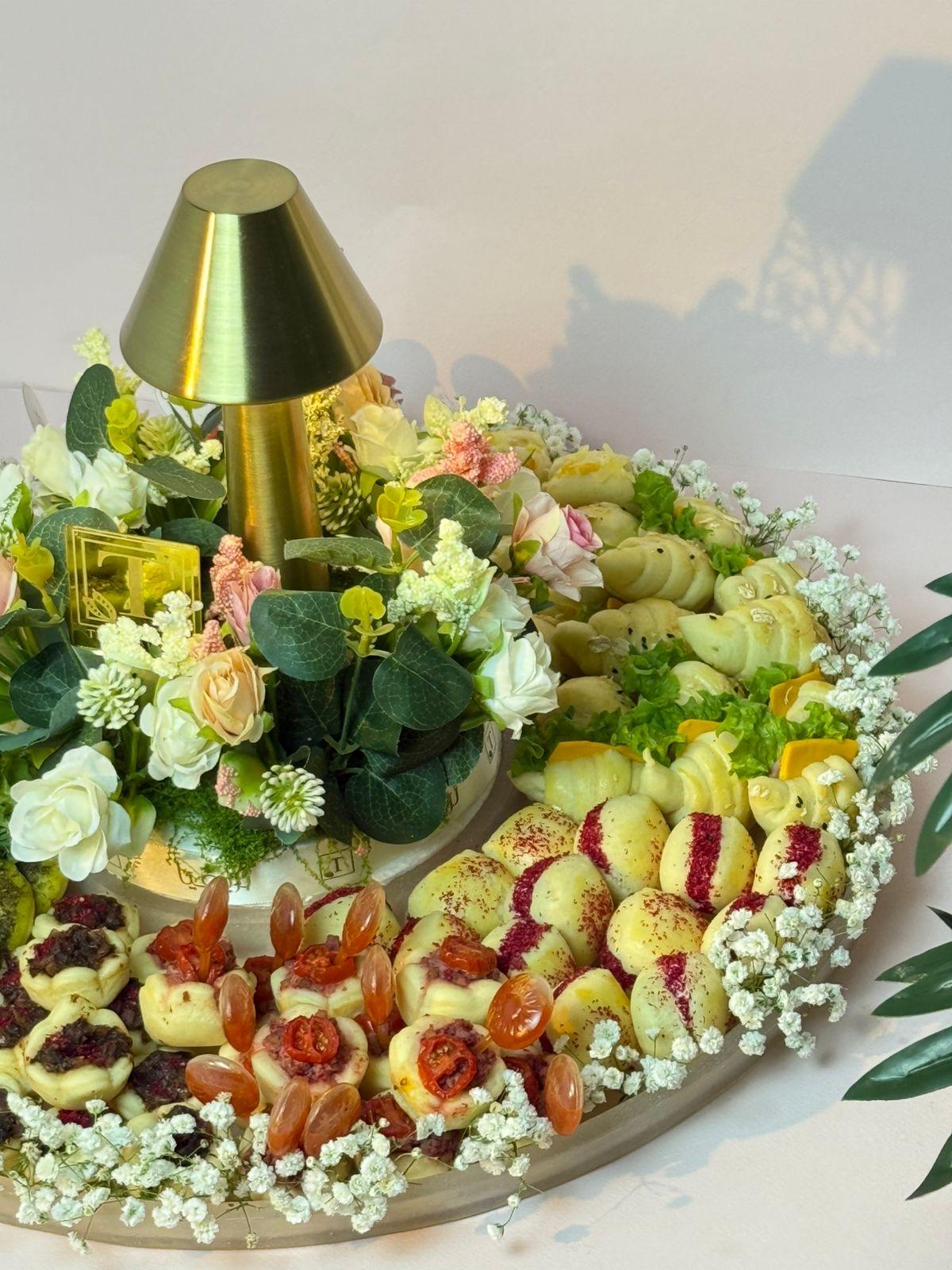 صينيه ضيافه الأضواء